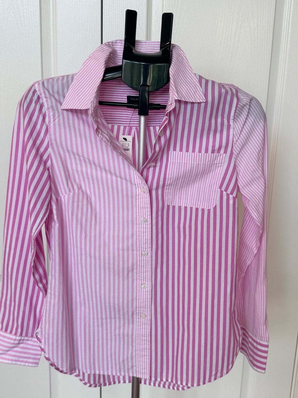 Talbots Pink & White Striped Button-Down Shirt Size XS💗